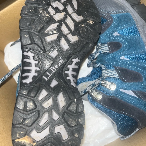 Adorable L.L. Bean Toddler Trail Model Hikers - Picture 4 of 5